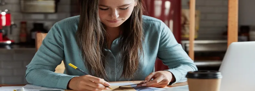 A Função da Partícula 'Se' na Construção da Voz Passiva Sintética